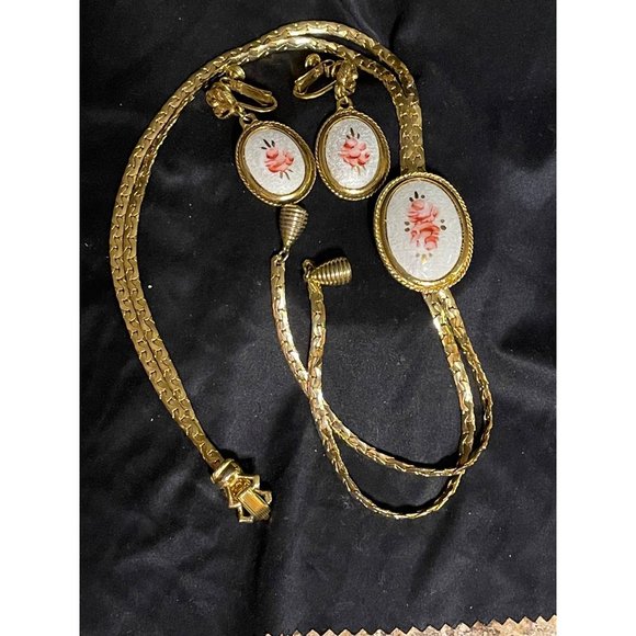 Goldette Semi Parure Enamel Roses - Picture 2 of 7